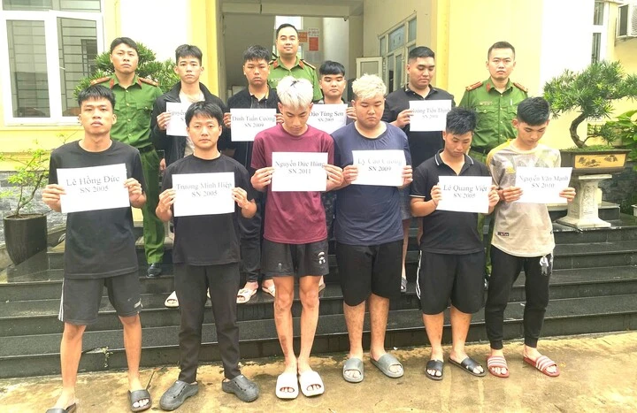 Danh tính kẻ côn đồ cầm hung khí tấn công người dân ở Hải Phòng Danh tính kẻ côn đồ cầm hung khí tấn công người dân ở Hải Phòng