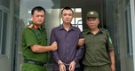 Đập phá ô tô đỗ gần nhà, người đàn ông bị khởi tố