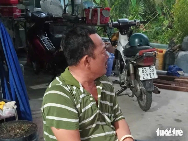 Đau lòng chuyện hàng xóm mâu thuẫn nhau, người bị tử vong, người bị bắt tạm giam Đau lòng chuyện hàng xóm mâu thuẫn nhau, người bị tử vong, người bị bắt tạm giam