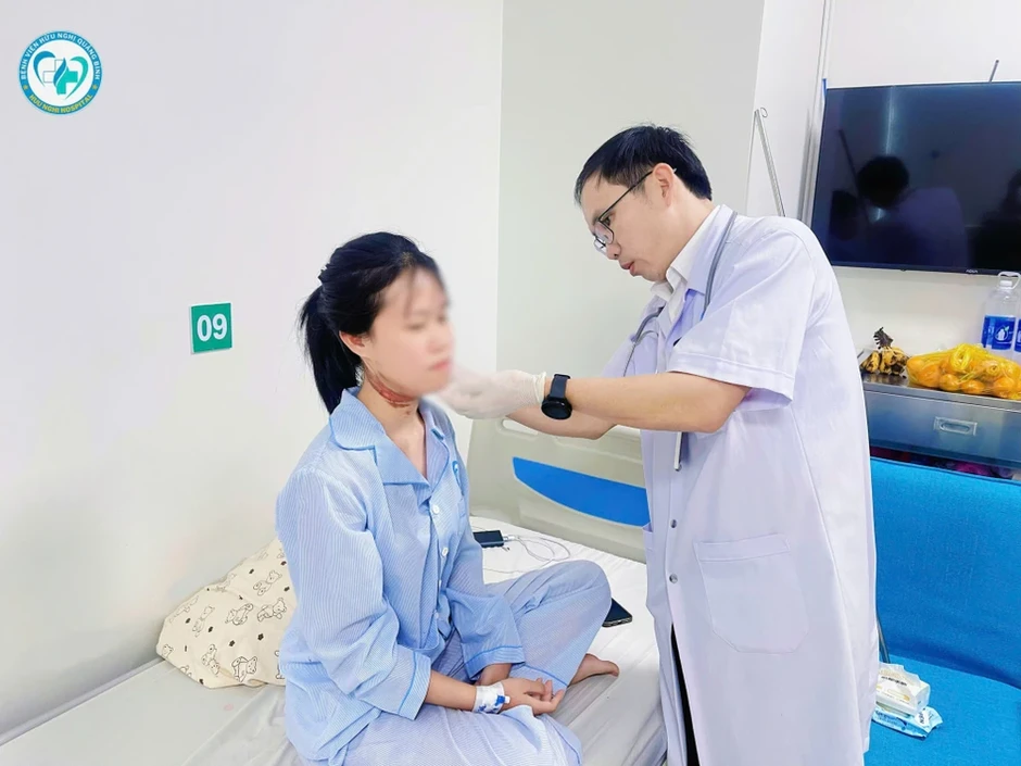 Dây điện cứa cổ nữ sinh ở Quảng Trị: Ai chịu trách nhiệm? Dây điện cứa cổ nữ sinh ở Quảng Trị: Ai chịu trách nhiệm?