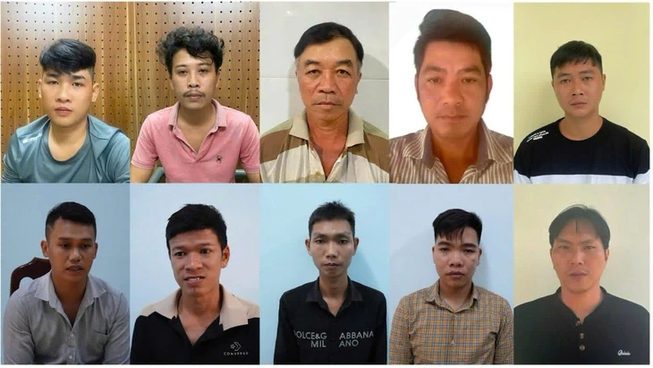 Đề nghị truy tố 10 bị can trong vụ mua bán, tàng trữ súng quân dụng ở Đồng Tháp Đề nghị truy tố 10 bị can trong vụ mua bán, tàng trữ súng quân dụng ở Đồng Tháp
