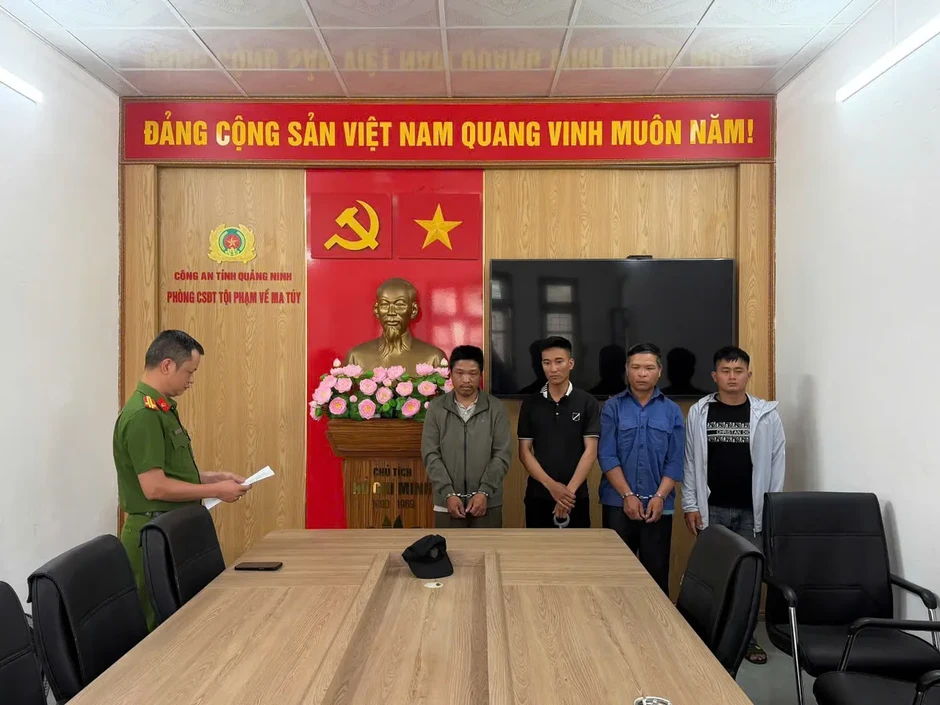 Đề nghị truy tố 6 bị can vận chuyển 1.364 bình khí cười