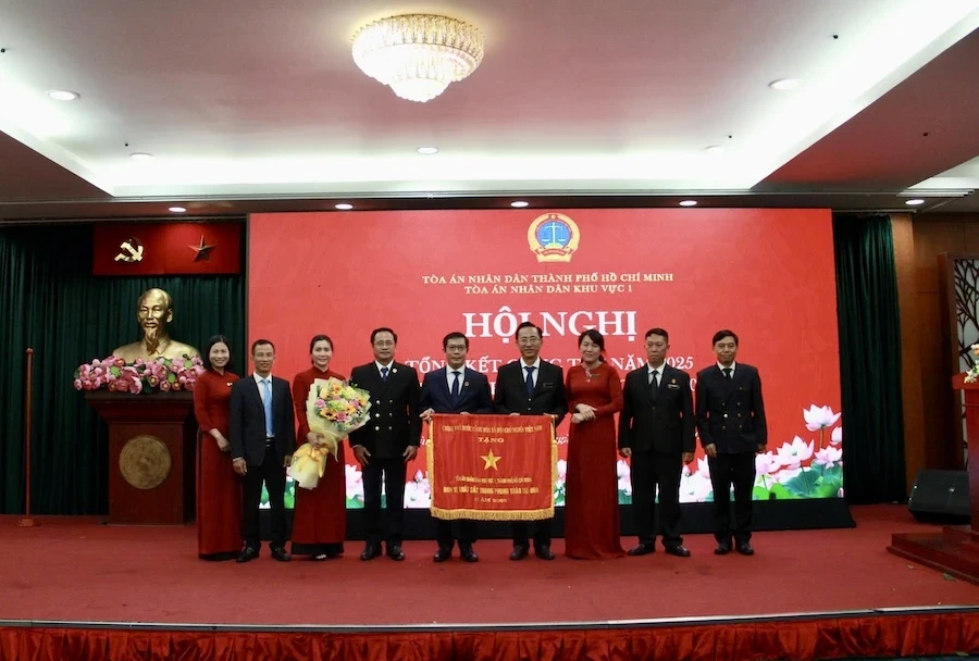 Đề xuất áp dụng mô hình '100 online' để giải quyết án ly hôn Đề xuất áp dụng mô hình '100 online' để giải quyết án ly hôn