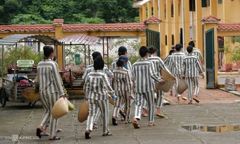 Đề xuất cho phạm nhân video call, 'thăm' người nhà online