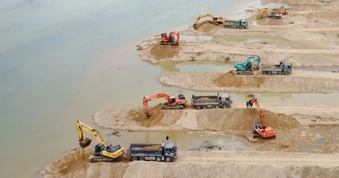 Đề xuất xử lý hình sự người chiếm, hủy hoại đất và gom hàng đầu cơ