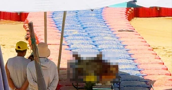 Đi câu cá, người đàn ông rơi xuống biển tử vong