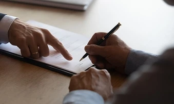 Di chúc dù công chứng vẫn bị tòa án tuyên vô hiệu trong trường hợp nào?