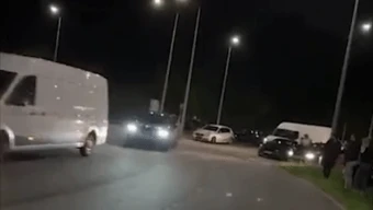Đi tù sau nhiều clip khoe xe, lái 307 km/h trên phố