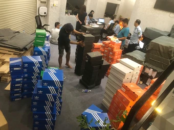 Điểm bán hàng nghìn đôi giày giả trên Shopee bị phát hiện