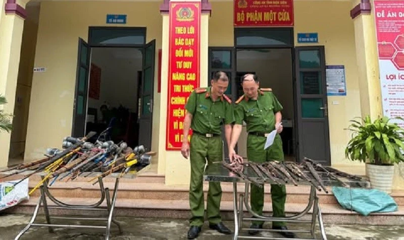 Điện Biên: Hiệu quả bước đầu từ mô hình “Xã điểm thu hồi vũ khí, vật liệu nổ" tại Mường Tùng và Na Sang Điện Biên: Hiệu quả bước đầu từ mô hình “Xã điểm thu hồi vũ khí, vật liệu nổ" tại Mường Tùng và Na Sang