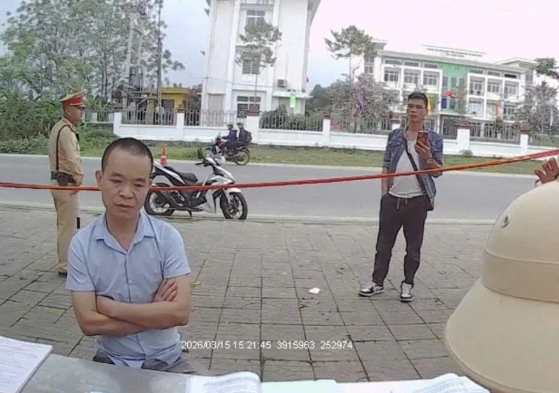 Điều tra vụ 3 đối tượng gây rối, vu khống CSGT để trốn tránh xử lý nồng độ cồn Điều tra vụ 3 đối tượng gây rối, vu khống CSGT để trốn tránh xử lý nồng độ cồn