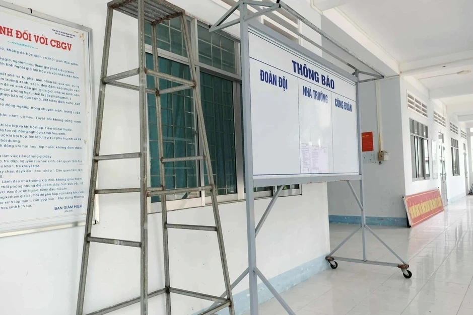 Đình chỉ điều tra hiệu trưởng bị cáo buộc tham ô hơn 10 triệu đồng Đình chỉ điều tra hiệu trưởng bị cáo buộc tham ô hơn 10 triệu đồng