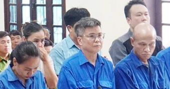 Đồ hộp Hạ Long dùng thịt lợn dịch tả: Cựu tổng giám đốc lĩnh 19 năm tù