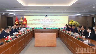 Đoàn đại biểu cấp cao Tòa án nhân dân tối cao Lào thăm, làm việc với Tòa án nhân dân Thành phố Hà Nội
