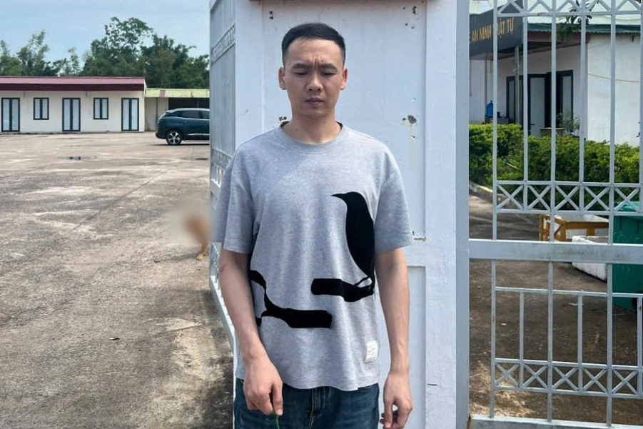 Đối tượng truy nã từ Campuchia về Quảng Ninh đầu thú Đối tượng truy nã từ Campuchia về Quảng Ninh đầu thú