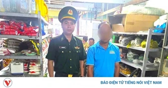 Đồn Biên Phòng Sông Đốc phát hiện gần 500 bao thuốc lá lậu ở Cà Mau
