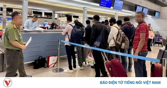 Đồng Nai trục xuất 36 người Bangladesh lao động bất hợp pháp về nước