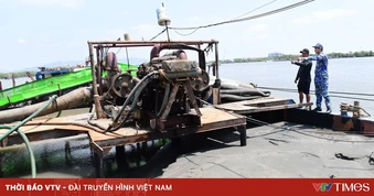 Đồng Tháp: Bắt giữ tàu cát không hoá đơn chứng từ trên biển