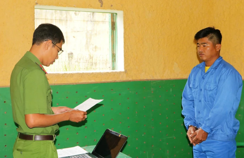Đồng Tháp: Bi kịch gia đình, con bị khởi tố vì đánh cha ruột tử vong Đồng Tháp: Bi kịch gia đình, con bị khởi tố vì đánh cha ruột tử vong