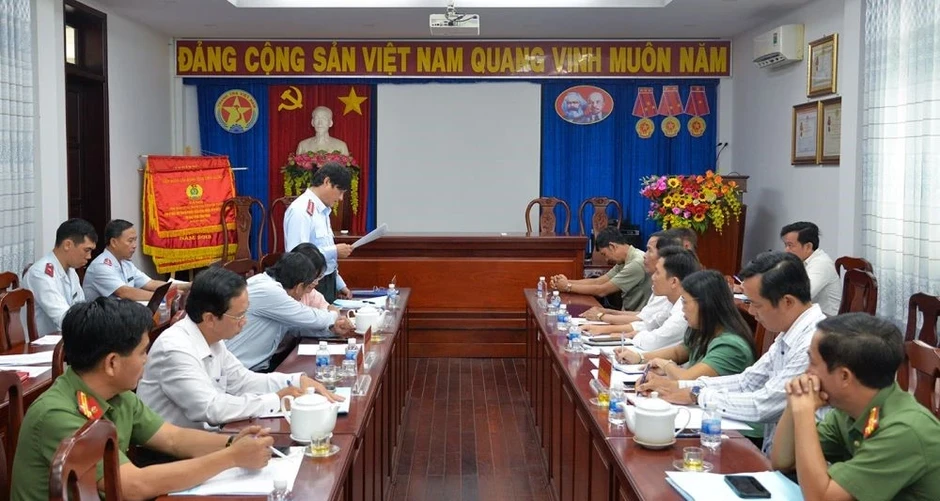 Đồng Tháp: Kiên quyết xử lý hành vi lợi dụng khiếu nại gây mất an ninh trật tự Đồng Tháp: Kiên quyết xử lý hành vi lợi dụng khiếu nại gây mất an ninh trật tự