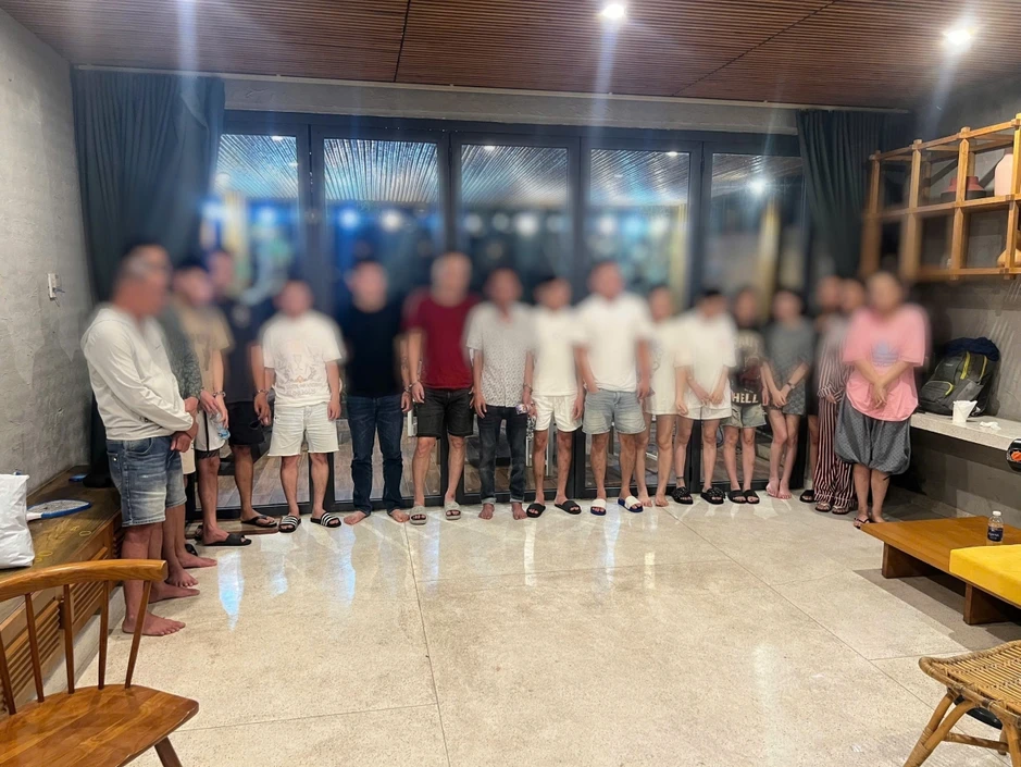 Đột kích biệt thự nghỉ dưỡng bắt nhóm đối tượng tổ chức sử dụng trái phép ma túy Đột kích biệt thự nghỉ dưỡng bắt nhóm đối tượng tổ chức sử dụng trái phép ma túy