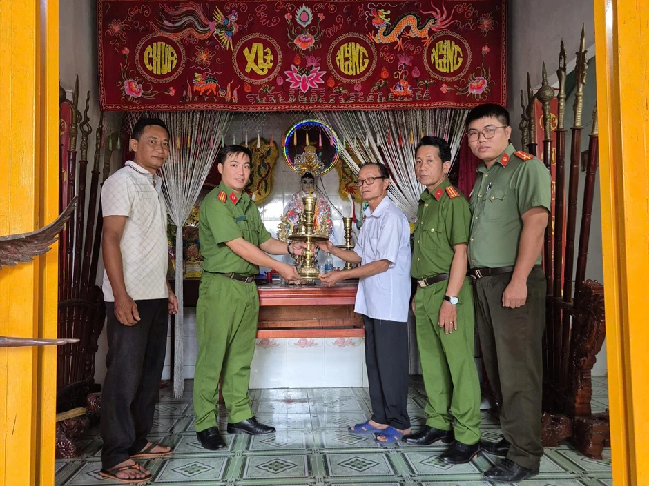 Đột nhập miếu Bà Chúa Xứ ở TPHCM, trộm nhiều đồ đồng và dây chuyền vàng