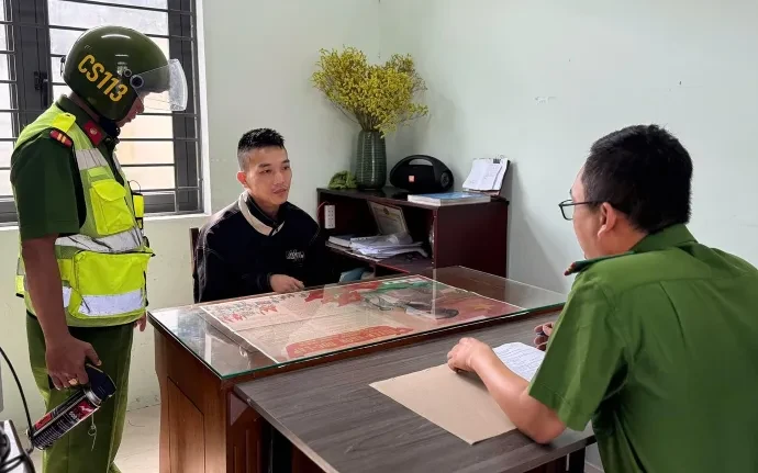 Đột nhập nhà thuốc, siêu thị giữa đêm, nam thanh niên gây ra 17 vụ trộm Đột nhập nhà thuốc, siêu thị giữa đêm, nam thanh niên gây ra 17 vụ trộm