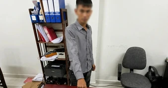 Dụ bạn gái đến khách sạn ở TPHCM để trộm tài sản
