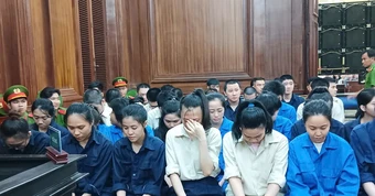 Dụ dỗ hơn 200 chủ thẻ tín dụng chuyển tiền để chiếm đoạt hàng chục tỷ đồng