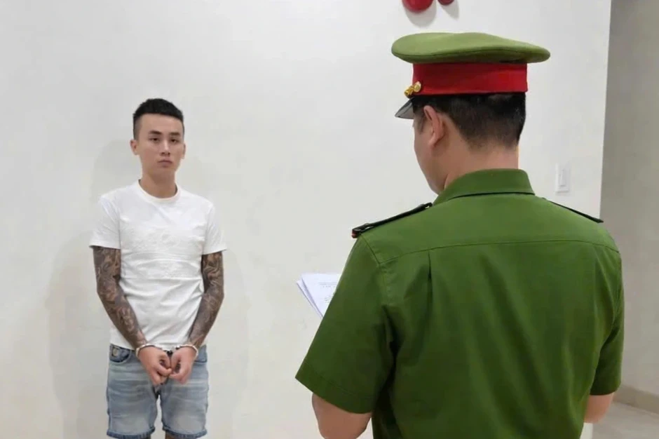 Dụ phụ nữ đến nhà nhờ giúp việc cá nhân rồi hiếp dâm Dụ phụ nữ đến nhà nhờ giúp việc cá nhân rồi hiếp dâm
