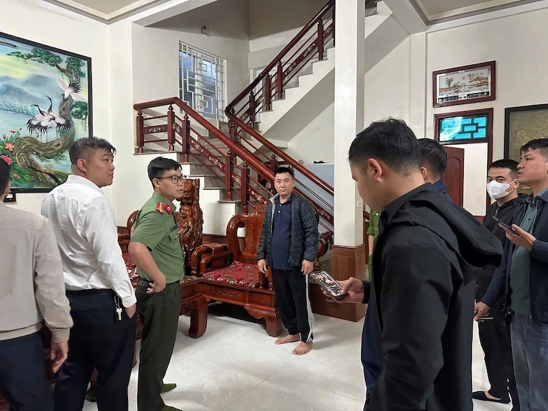Đường dây đưa người trốn sang châu Âu và Mỹ bằng thị thực du lịch bị triệt phá như thế nào? Đường dây đưa người trốn sang châu Âu và Mỹ bằng thị thực du lịch bị triệt phá như thế nào?