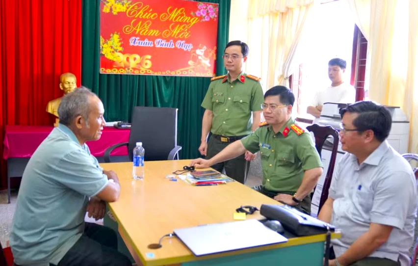 Được hứa phong làm 'mục sư', 2 đối tượng làm tay sai đắc lực cho FULRO Được hứa phong làm 'mục sư', 2 đối tượng làm tay sai đắc lực cho FULRO