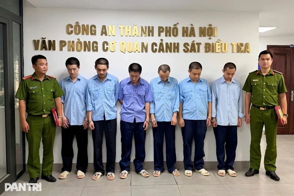 Đường dây buôn lậu 8.000 cây vàng hoạt động như thế nào? Đường dây buôn lậu 8.000 cây vàng hoạt động như thế nào?