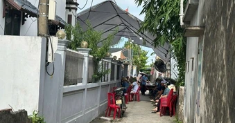 Em vợ lẻn vào nhà, đâm tử vong anh rể đang xem bóng đá