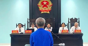 Gã đàn ông U60 nhiều lần xâm hại bé gái dưới 10 tuổi