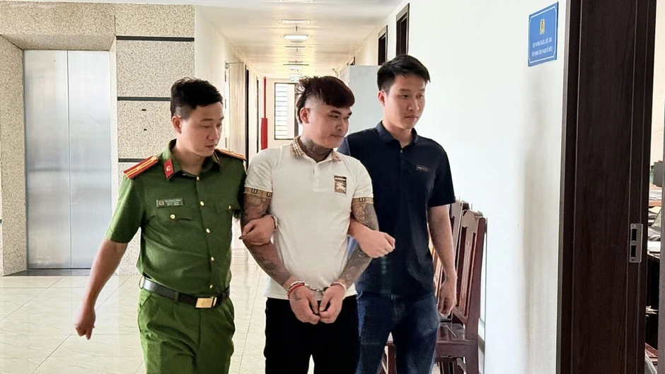 Gây án ở Thanh Hóa rồi vượt biên sang Campuchia nhưng vẫn sa lưới Gây án ở Thanh Hóa rồi vượt biên sang Campuchia nhưng vẫn sa lưới