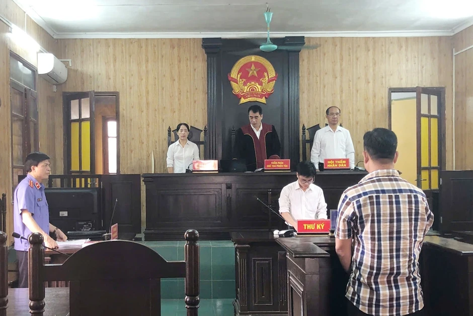 Gây tai nạn chết người, tài xế lĩnh 15 tháng tù treo Gây tai nạn chết người, tài xế lĩnh 15 tháng tù treo
