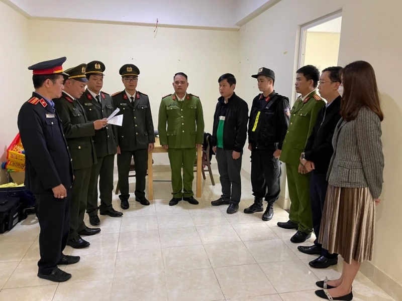 Gây thiệt hại cho Nhà nước hơn 5,5 tỷ đồng khi tận thu rừng cháy, 5 bị cáo lĩnh án Gây thiệt hại cho Nhà nước hơn 5,5 tỷ đồng khi tận thu rừng cháy, 5 bị cáo lĩnh án