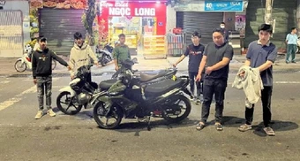 Giả danh công an, 3 thanh niên chặn xe người đi đường để 'xử phạt'