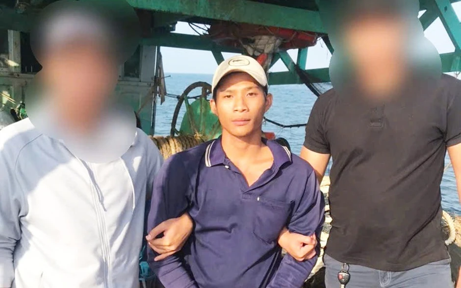 Gia Lai: Đối tượng truy nã đặc biệt nguy hiểm về tội “Giết người” ra đầu thú Gia Lai: Đối tượng truy nã đặc biệt nguy hiểm về tội “Giết người” ra đầu thú