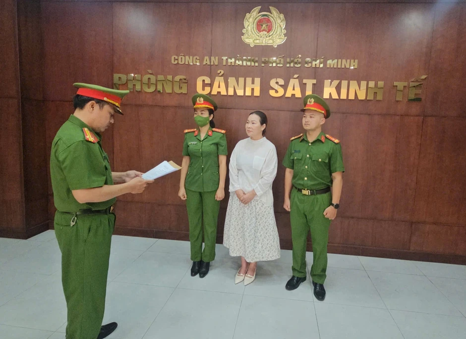 Giám đốc Công ty Đảo Vàng Nguyễn Ngọc Tiền và hợp đồng đầu tư 'trá hình' 131 tỉ Giám đốc Công ty Đảo Vàng Nguyễn Ngọc Tiền và hợp đồng đầu tư 'trá hình' 131 tỉ