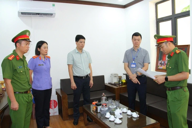 Giám đốc doanh nghiệp và Phó chủ tịch UBND xã ở Lào Cai bị bắt Giám đốc doanh nghiệp và Phó chủ tịch UBND xã ở Lào Cai bị bắt