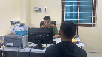 Giám đốc thẩm mỹ viện bán chứng chỉ không cần học, thi