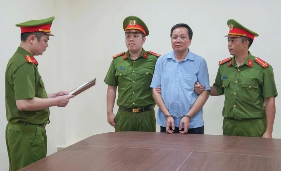 Giám đốc trung tâm bảo trợ xã hội bị bắt vì 'ăn chặn' tiền của người khuyết tật Giám đốc trung tâm bảo trợ xã hội bị bắt vì 'ăn chặn' tiền của người khuyết tật
