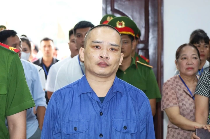 Giang hồ mạng “Tiến Bịp” lĩnh án 8 năm tù Giang hồ mạng “Tiến Bịp” lĩnh án 8 năm tù