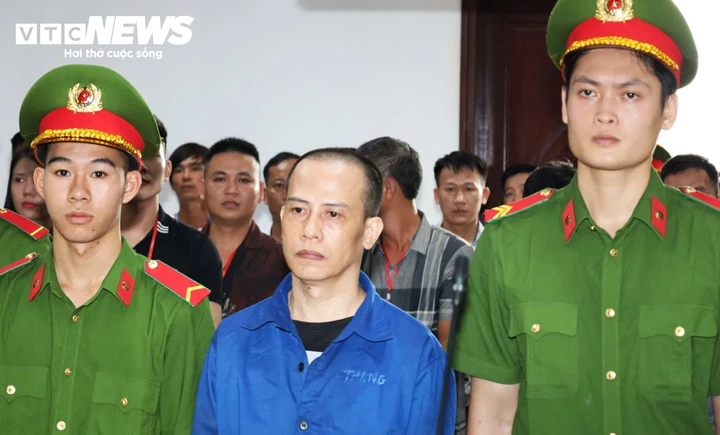 Giang hồ mạng “Tiến Bịp” lĩnh án 8 năm tù Giang hồ mạng “Tiến Bịp” lĩnh án 8 năm tù
