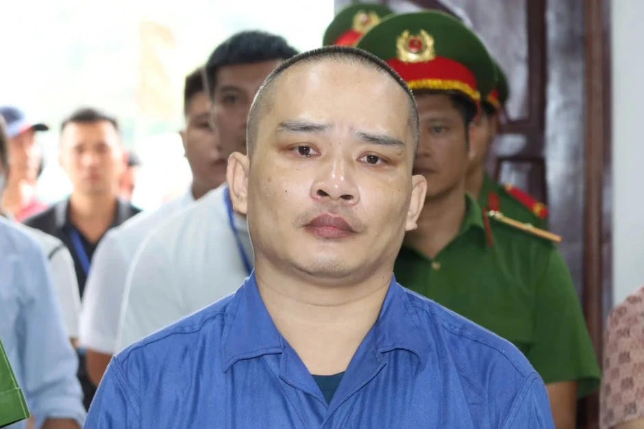 Giang hồ mạng Tiến "Bịp" bị tuyên phạt 8 năm tù Giang hồ mạng Tiến "Bịp" bị tuyên phạt 8 năm tù