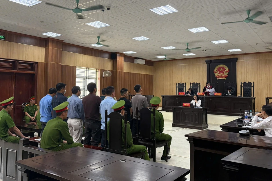 Giang hồ Mạnh “Gỗ” lĩnh 10 năm tù về tội Đưa hối lộ Giang hồ Mạnh “Gỗ” lĩnh 10 năm tù về tội Đưa hối lộ