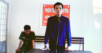 Giết người vì "nghe tiếng xúi giục", tài xế xe công nghệ lĩnh án chung thân