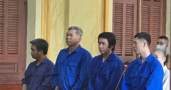 Giúp nhiều người nghiện 'né' đi cai bắt buộc, 12 cựu cán bộ lĩnh án